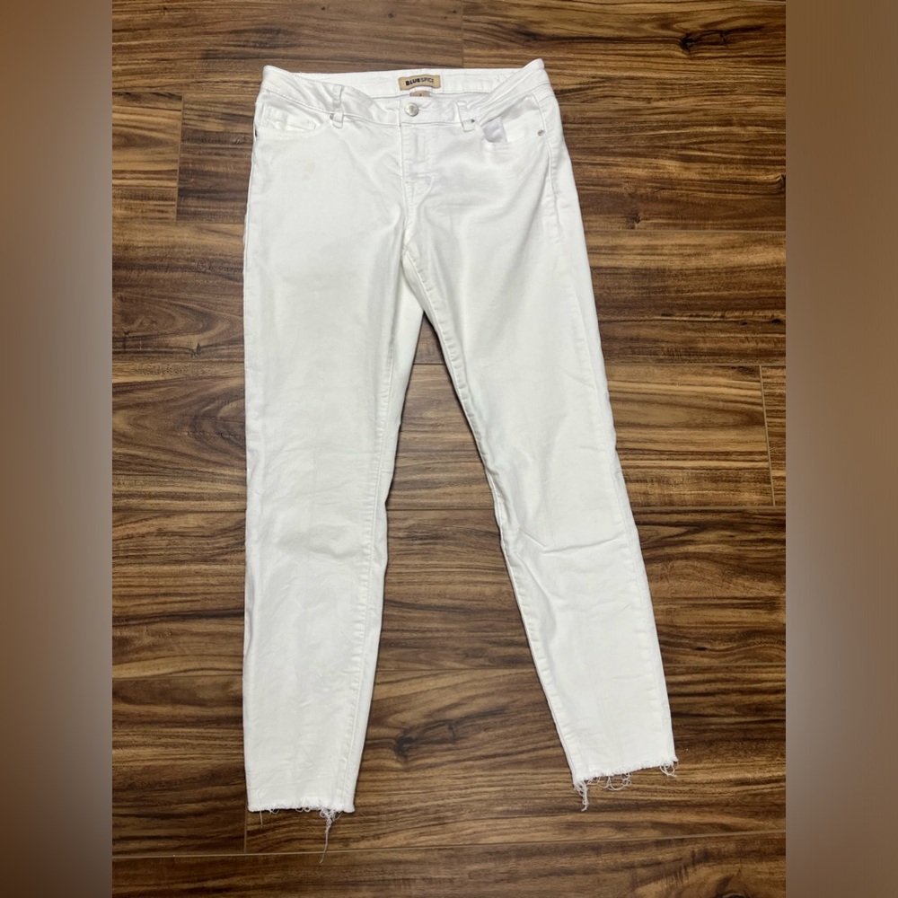 Blue Spice white jeans distressed bottoms, size 7